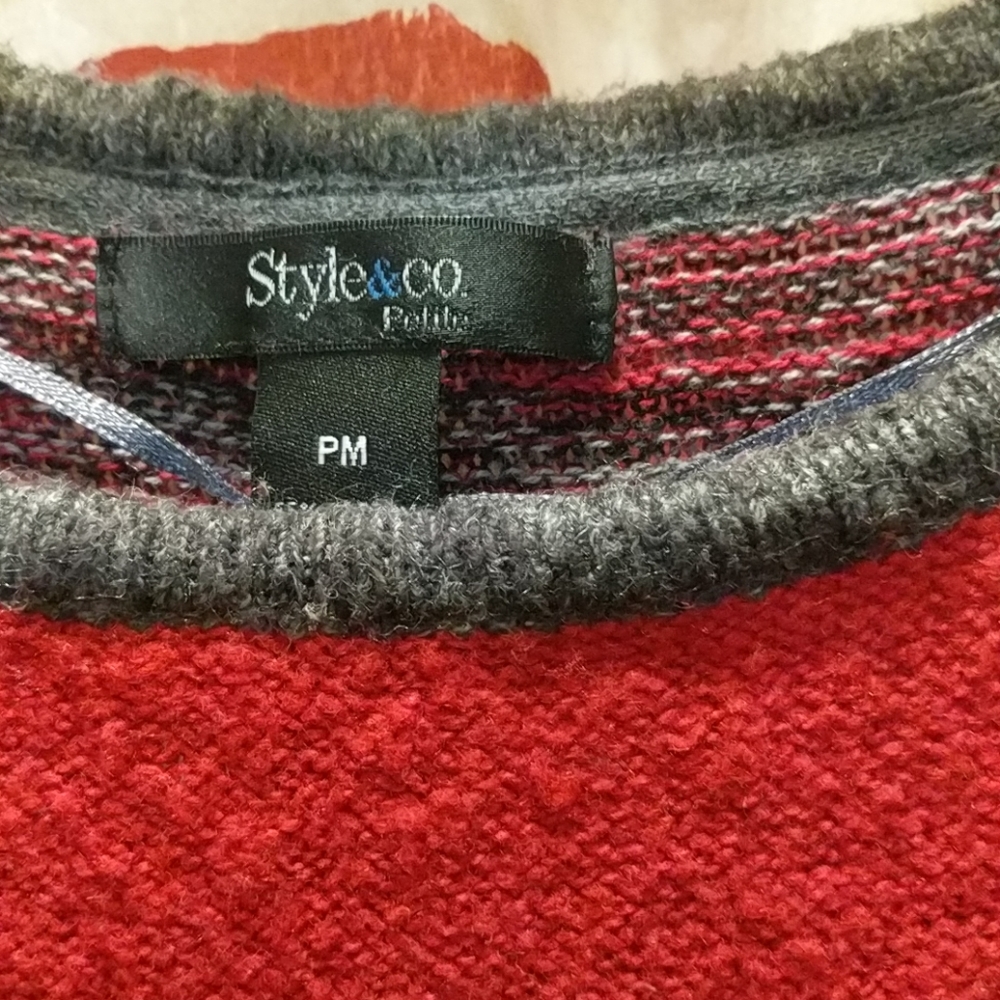 Sweater - Picture 2 of 3